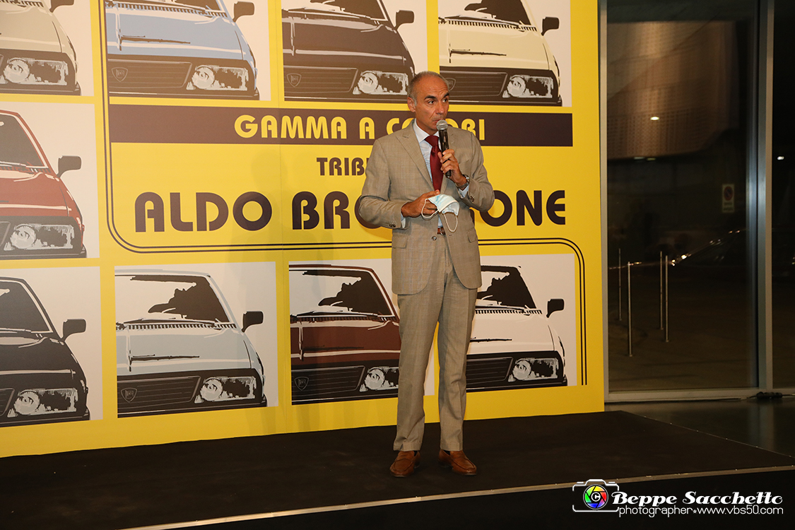 VBS_1748 - Tributo Aldo Brovarone - Nove Lancia Gamma Coupè Collezione Levy.jpg